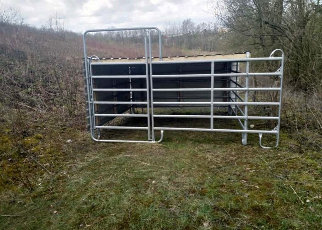 Unterstand für Ziegen aus Panels