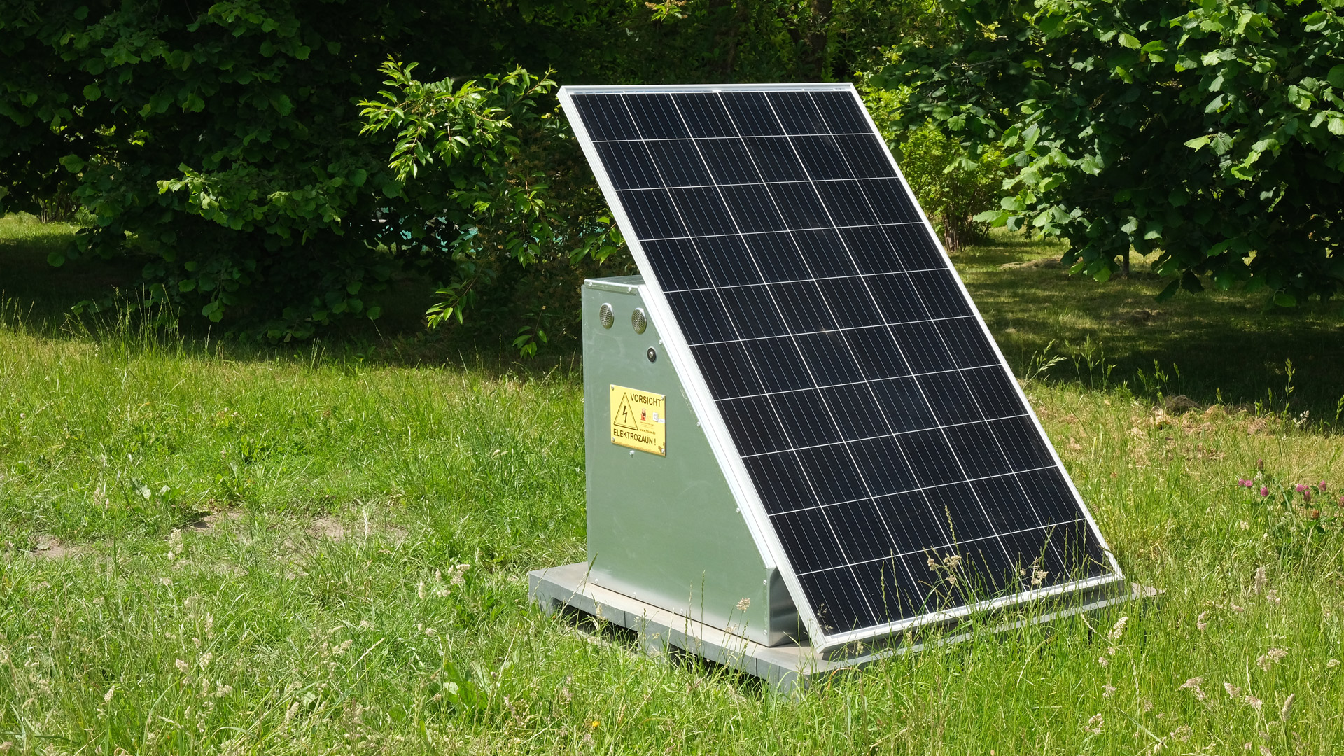 Weidezaungeraet mit Solar